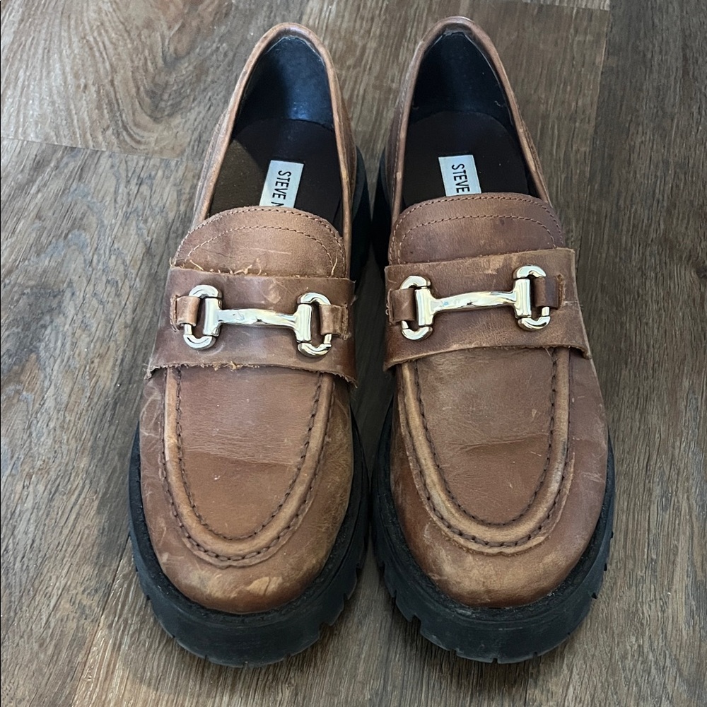 Steve Madden SZ 8.5M  Tan Leather Loafers. 
Great quality. Leather upper.